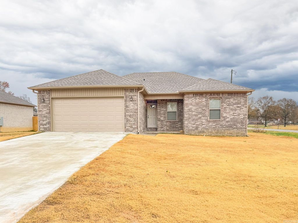 315 Dogwood Street, Beebe, AR 72012