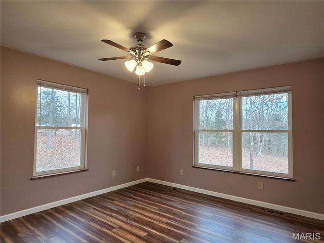 1232 W Springfield Road, St Clair, MO 63077