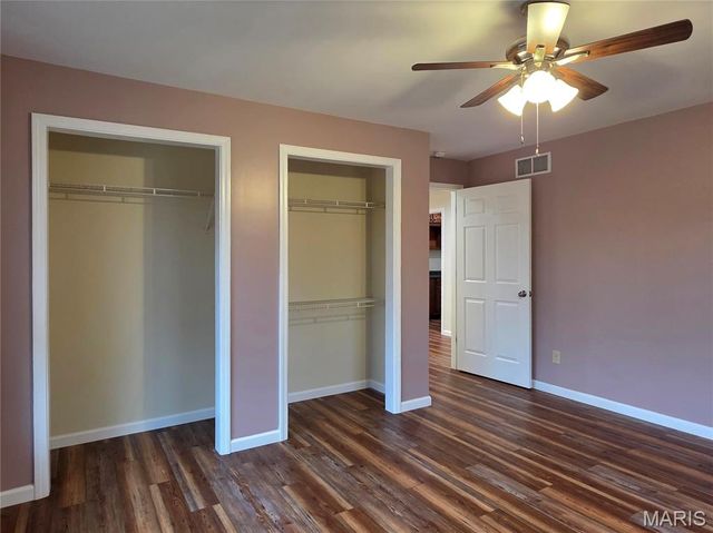 1232 W Springfield Road, St Clair, MO 63077