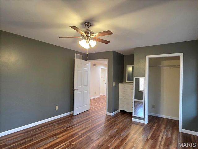 1232 W Springfield Road, St Clair, MO 63077