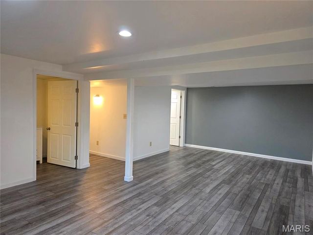 1232 W Springfield Road, St Clair, MO 63077