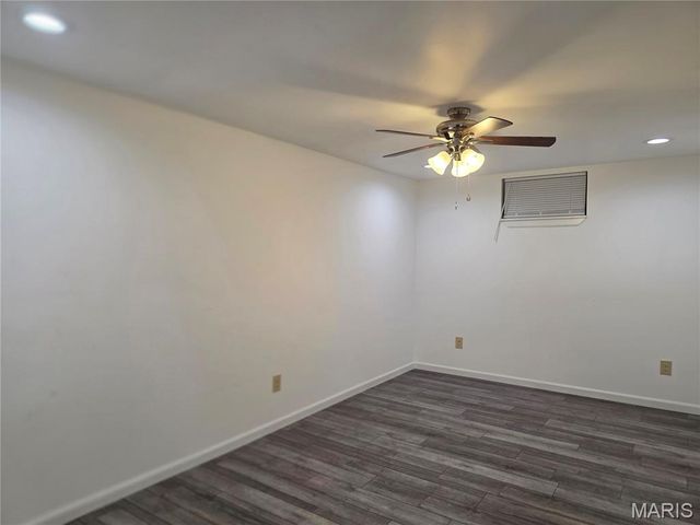 1232 W Springfield Road, St Clair, MO 63077