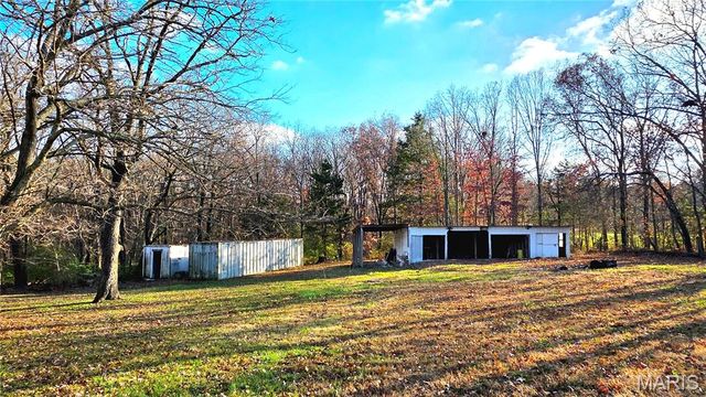 1232 W Springfield Road, St Clair, MO 63077