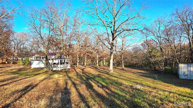 1232 W Springfield Road, St Clair, MO 63077