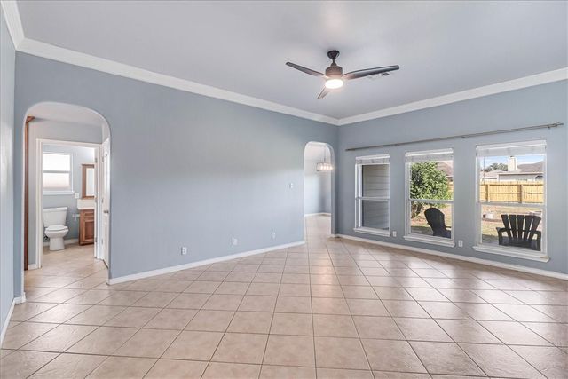 2409 Handlin Dr, Corpus Christi, TX 78418