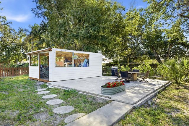 2317 7TH AVENUE W, Bradenton, FL 34205
