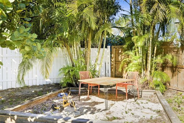 2317 7TH AVENUE W, Bradenton, FL 34205