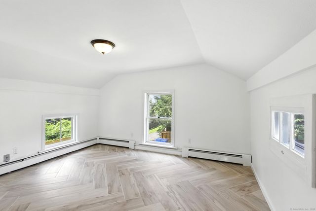 5 Church Street APT R, East Windsor, CT 06016