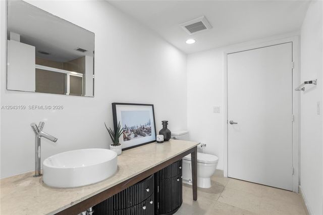 465 Brickell Ave 5505, Miami, FL 33131