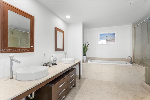465 Brickell Ave 5505, Miami, FL 33131
