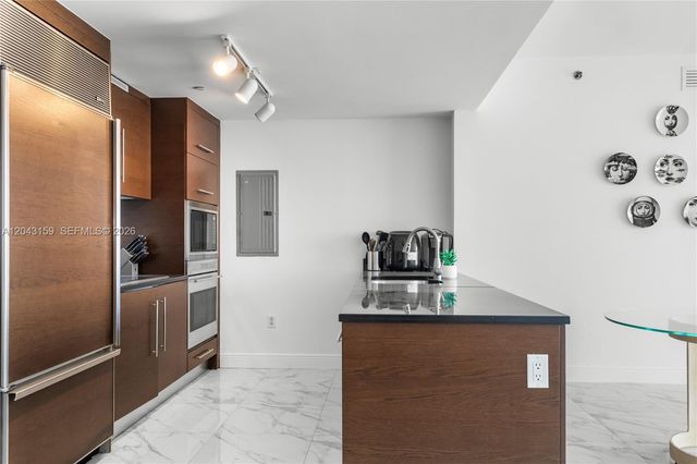 465 Brickell Ave 5505, Miami, FL 33131