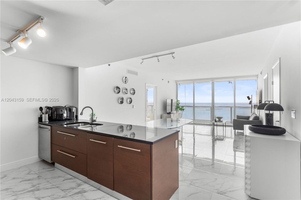 465 Brickell Ave 5505, Miami, FL 33131