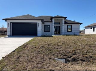 4105 10th ST W, Lehigh Acres, FL 33971