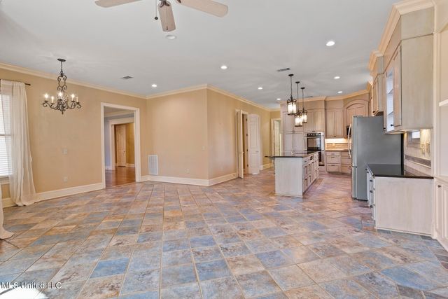 806 Woodland Pine Street, Flowood, MS 39232