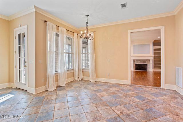 806 Woodland Pine Street, Flowood, MS 39232