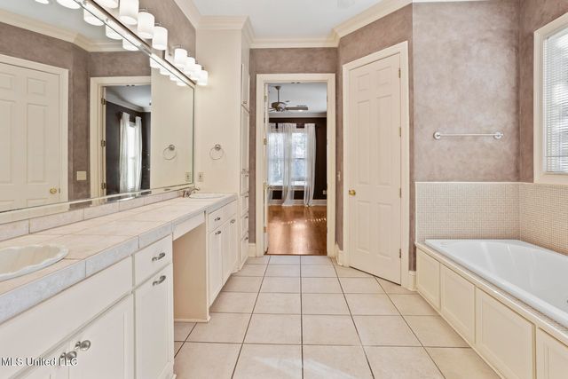 806 Woodland Pine Street, Flowood, MS 39232