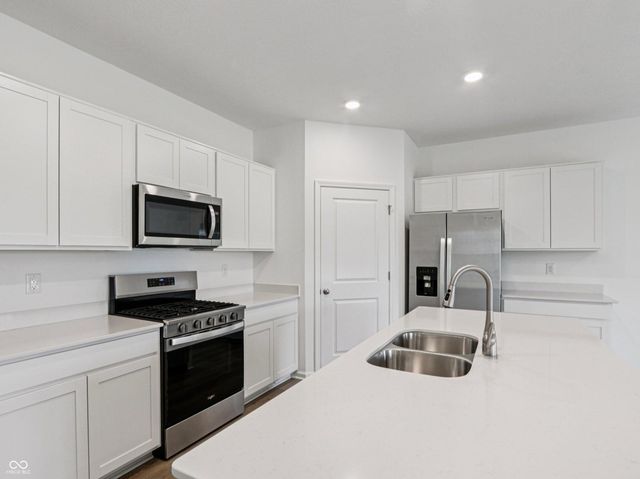 213 Holly Lane, Greenfield, IN 46140