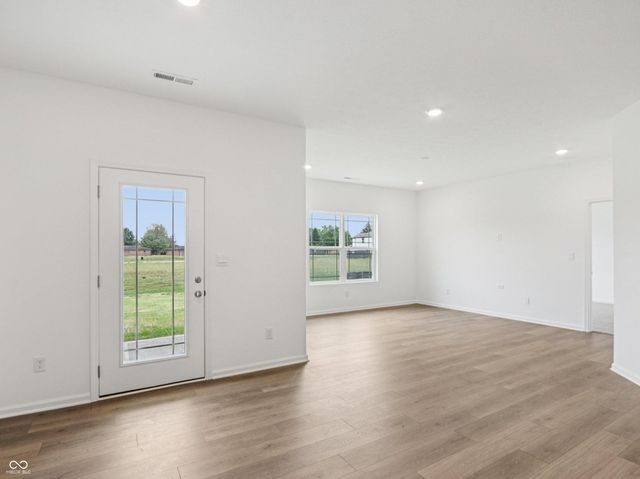 213 Holly Lane, Greenfield, IN 46140