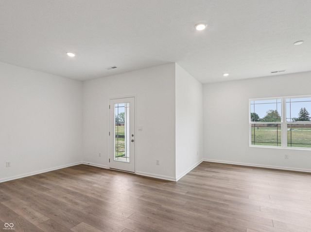 213 Holly Lane, Greenfield, IN 46140