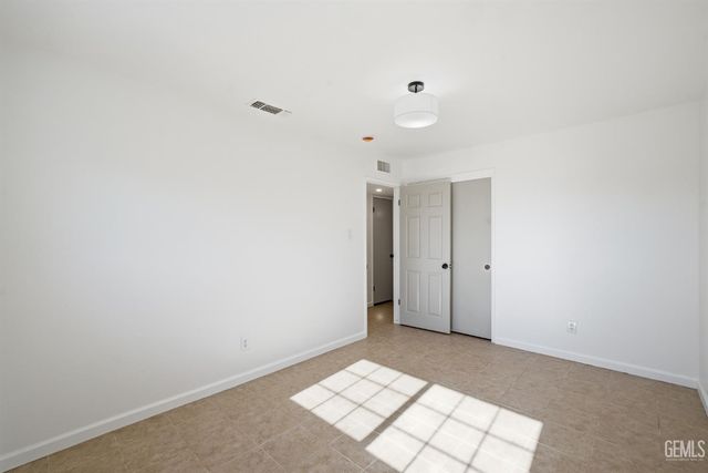 3700 Candlewood Drive, Bakersfield, CA 93306