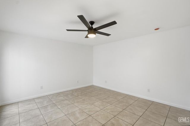 3700 Candlewood Drive, Bakersfield, CA 93306