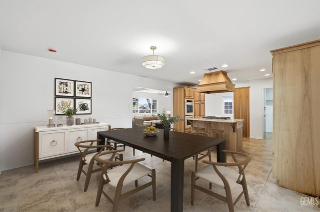 3700 Candlewood Drive, Bakersfield, CA 93306