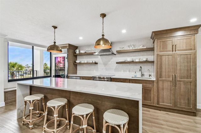 7100 SUNSET WAY 305, St Pete Beach, FL 33706