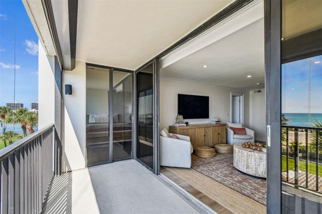 7100 SUNSET WAY 305, St Pete Beach, FL 33706