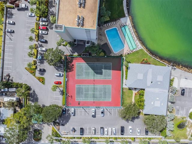 7100 SUNSET WAY 305, St Pete Beach, FL 33706