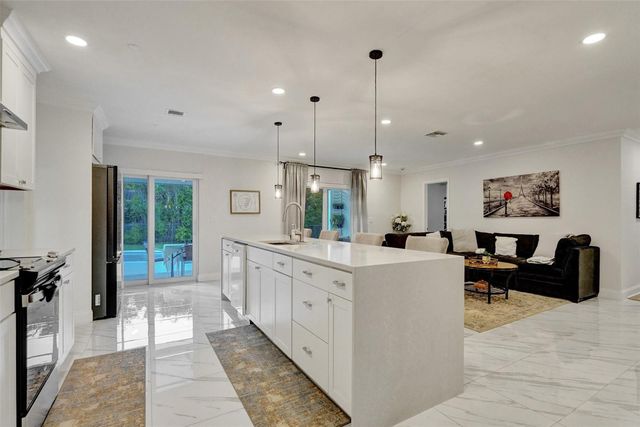 2400 NW 105th Terrace, Coral Springs, FL 33065