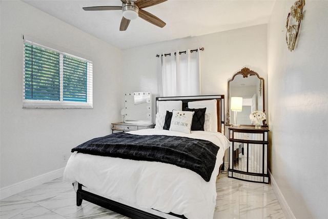 2400 NW 105th Terrace, Coral Springs, FL 33065