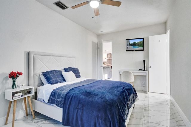 2400 NW 105th Terrace, Coral Springs, FL 33065