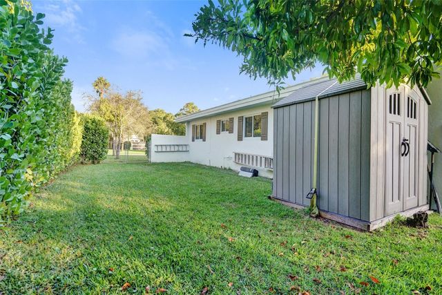 2400 NW 105th Terrace, Coral Springs, FL 33065