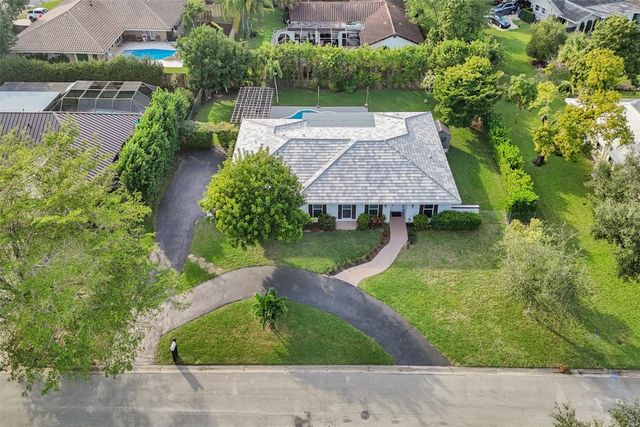 2400 NW 105th Terrace, Coral Springs, FL 33065