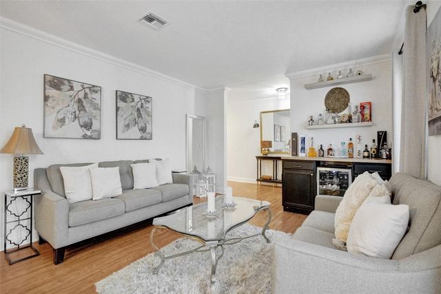 2400 NW 105th Terrace, Coral Springs, FL 33065