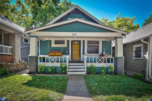 703 E 43rd Street, Kansas City, MO 64110