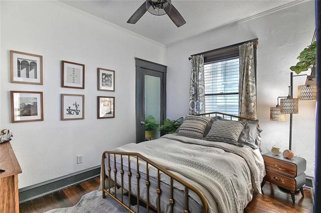 703 E 43rd Street, Kansas City, MO 64110