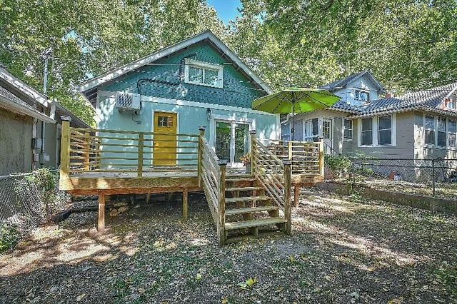 703 E 43rd Street, Kansas City, MO 64110