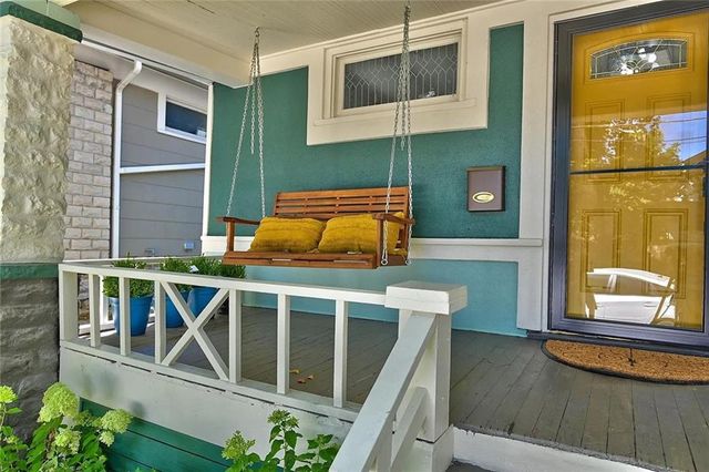 703 E 43rd Street, Kansas City, MO 64110