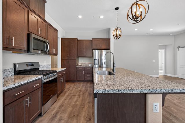 1290 Nascimento Ct, Manteca, CA 95337