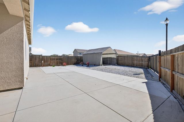 1290 Nascimento Ct, Manteca, CA 95337