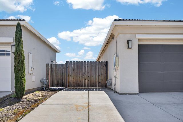 1290 Nascimento Ct, Manteca, CA 95337