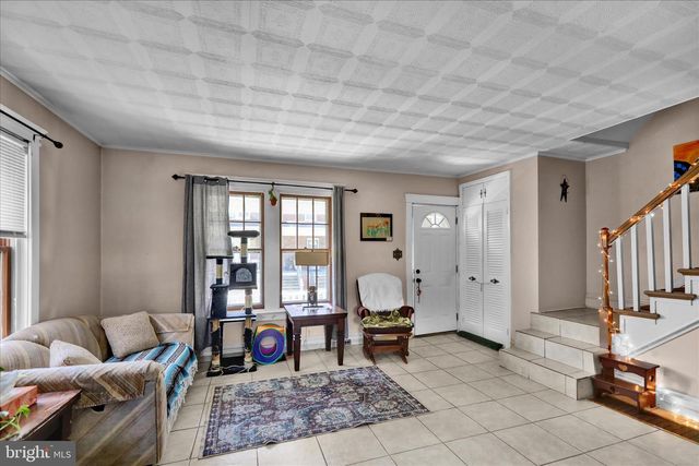 6 ALSACE CT, Reading, PA 19606