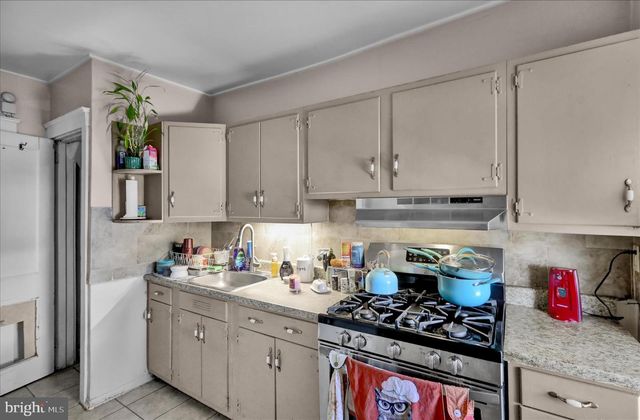 6 ALSACE CT, Reading, PA 19606