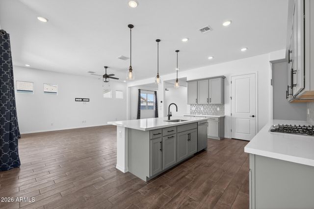 4571 W GILBERT Lane, San Tan Valley, AZ 85144