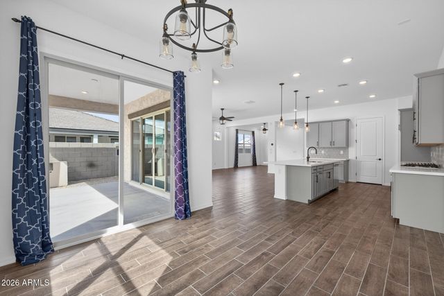 4571 W GILBERT Lane, San Tan Valley, AZ 85144