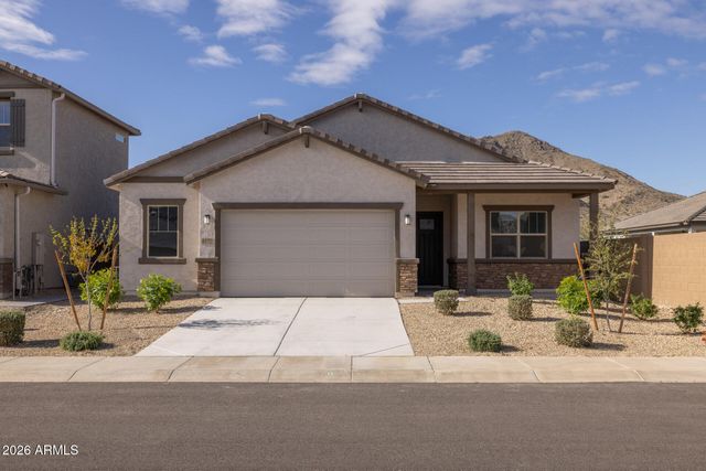 4571 W GILBERT Lane, San Tan Valley, AZ 85144