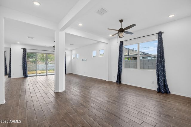 4571 W GILBERT Lane, San Tan Valley, AZ 85144