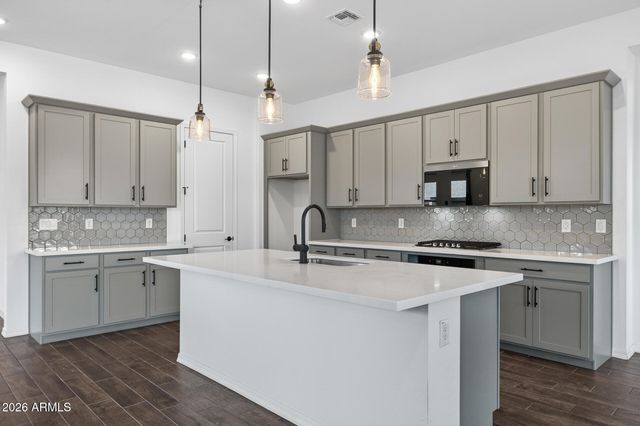 4571 W GILBERT Lane, San Tan Valley, AZ 85144