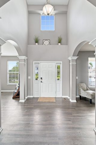 6523 Midleton Lane, Mchenry, IL 60050